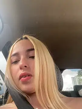 Irisweet  online show from 12.20.24