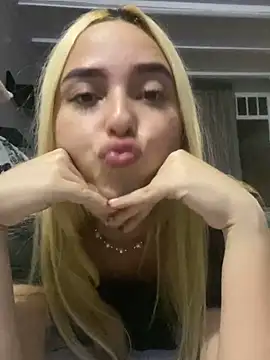 Irisweet  online show from 12.20.24