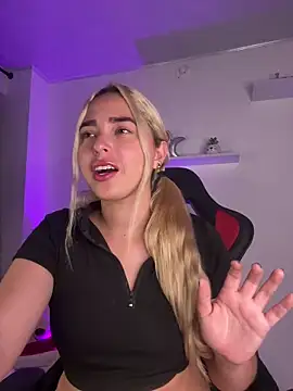 Irisweet  online show from 02.08.25