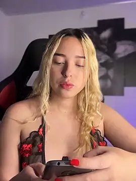 Irisweet  online show from 09.18.25