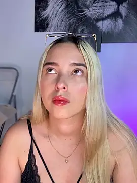 Irisweet  online show from 09.30.25