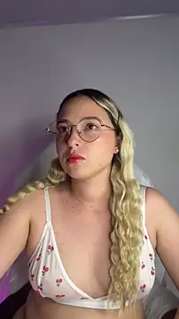 Irisweet  online show from 03.15.26