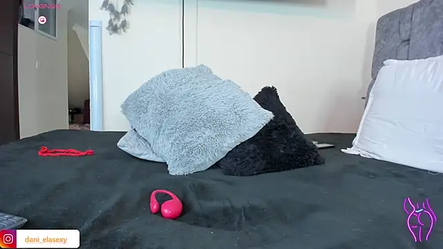 danielasexya1 online show from 03.02.25