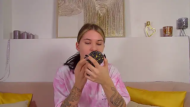 RachelSimpson online show from 03.05.25