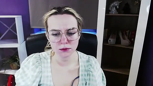 Zoey Erotic online show from 03.23.26