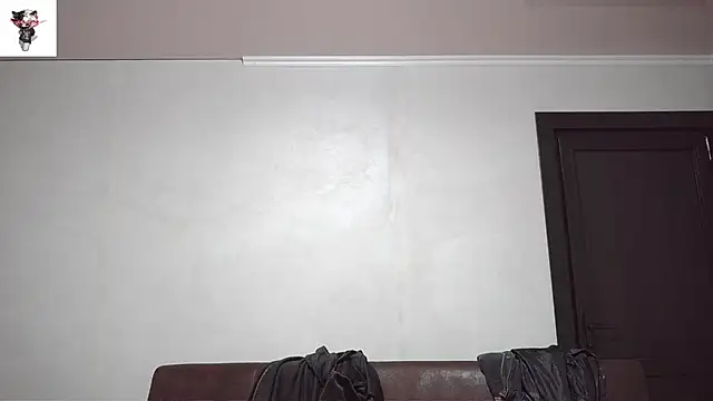 Snapshot of jamismu chatting on 03.15.25 jamismu online show from 03.15.25