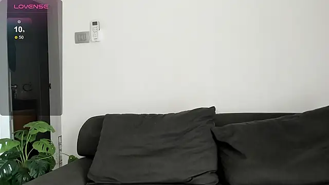 minimaya online show from 03.18.25