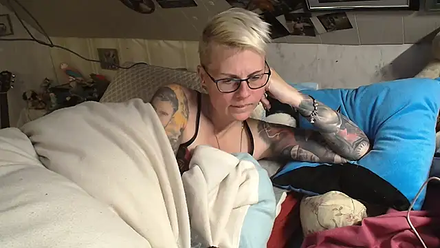 MaryG online show from 12.03.24