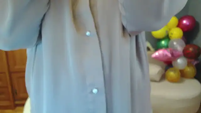 Snapshot of Cute_sun chatting on 02.05.25 Cute sun online show from 02.05.25