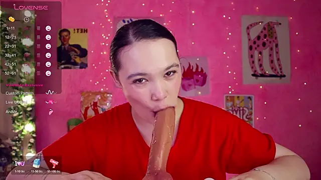 Snapshot of Chery_Lady22 chatting on 11.23.25 Chery Lady22 online show from 11.23.25