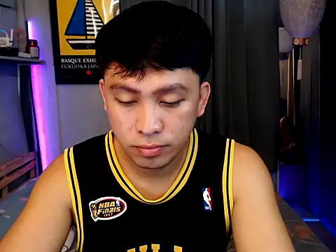 Snapshot of princeJayX chatting on 04.21.26 princeJayX online show from 04.21.26