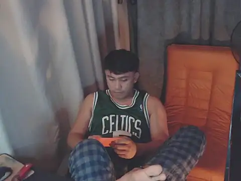 Snapshot of princeJayX chatting on 05.19.26 princeJayX online show from 05.19.26