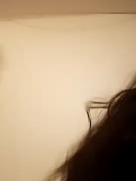 Snapshot of piiruwx chatting on 10.27.25 piiruwx online show from 10.27.25