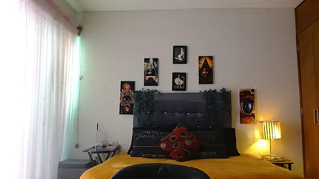 3littleschoolteens online show from 12.02.25