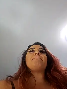 Snapshot of sweetcheekzx chatting on 03.10.25 sweetcheekzx online show from 03.10.25