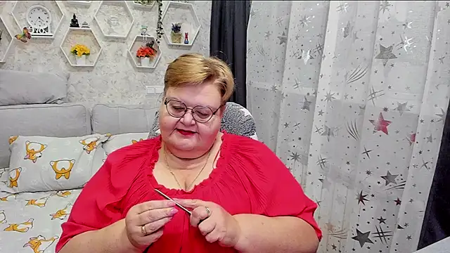 Snapshot of _big_love_ chatting on 10.30.25 big love online show from 10.30.25