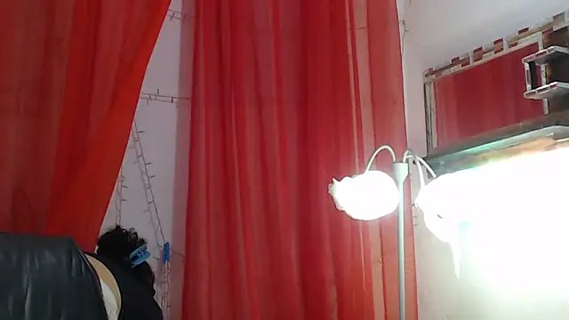 Snapshot of heyline_milf chatting on 05.01.26 heyline milf online show from 05.01.26