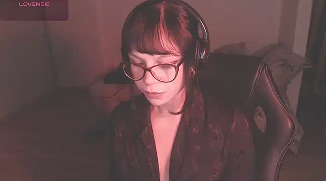 Snapshot of modjo_ chatting on 01.05.25 modjo  online show from 01.05.25