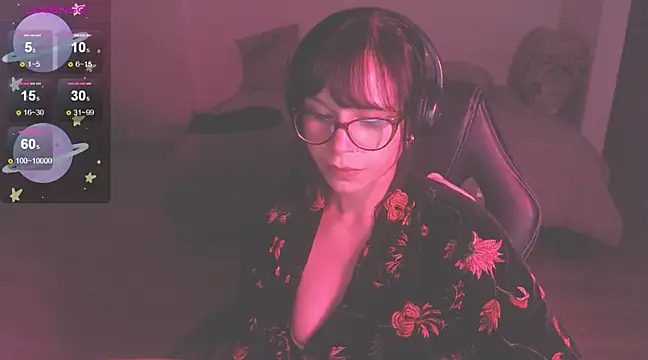 Snapshot of modjo_ chatting on 02.21.25 modjo  online show from 02.21.25