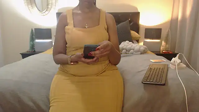 Snapshot of Creamyass22 chatting on 12.16.24 Creamyass22 online show from 12.16.24