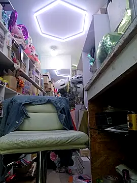 LunaZambrano online show from 04.18.26