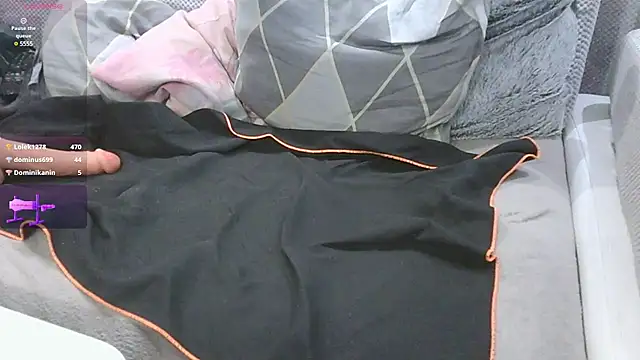 Julvka online show from 12.04.24