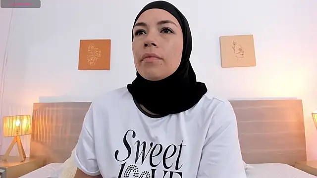 aisha vs online show from 10.30.25