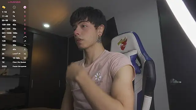 Snapshot of _morghan_ chatting on 11.04.25 morghan online show from 11.04.25