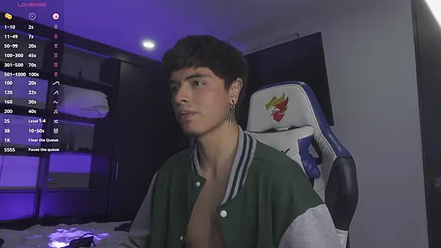 Snapshot of _morghan_ chatting on 12.04.25 morghan online show from 12.04.25