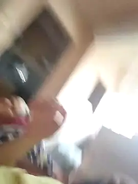 Snapshot of Govora chatting on 12.22.24 Govora online show from 12.22.24