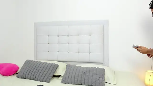 Sofia Blosom online show from 12.04.25