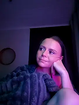 Snapshot of MrsBunnyBum chatting on 04.06.26 MrsBunnyBum online show from 04.06.26