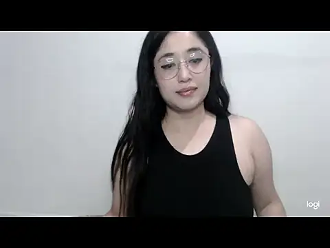 YummymeowW online show from 11.07.25