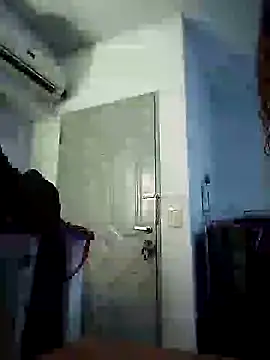 Kleopatracolo online show from 12.30.24