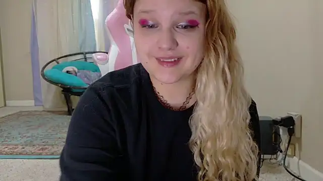 Emihaze online show from 11.29.25