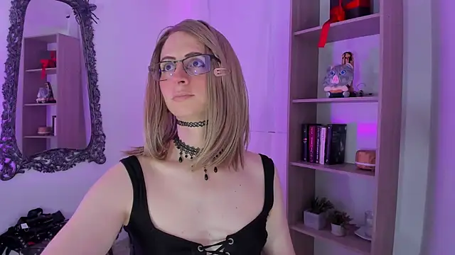 KimberlyJohnsoon online show from 11.29.25