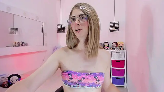 KimberlyJohnsoon online show from 04.17.26