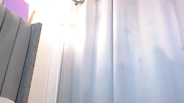 Snapshot of dojacandice chatting on 02.01.25 dojacandice online show from 02.01.25