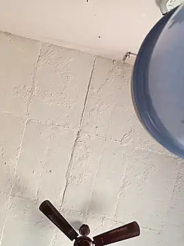 Shreya-Shetty09 online show from 03.05.25