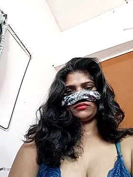 Shreya-Shetty09 online show from 10.17.25