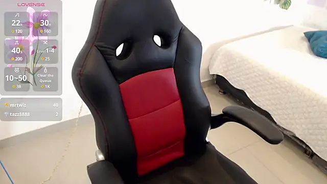 tania sweet   online show from 12.04.24