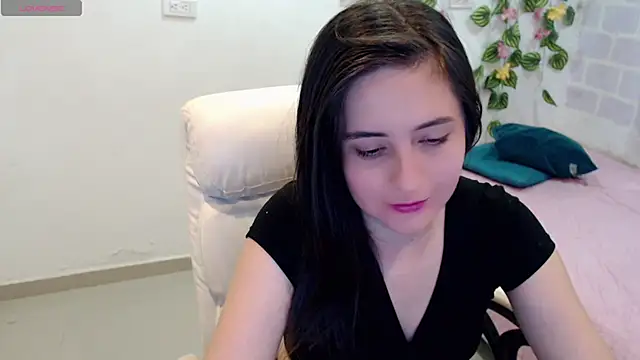 tania sweet   online show from 11.07.25