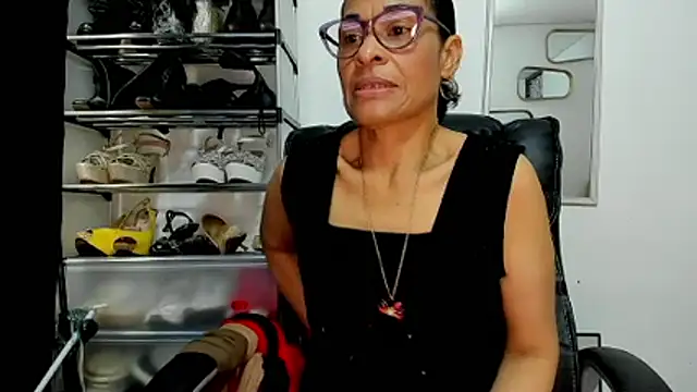 Aries Mature online show from 04.16.26