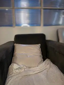 Snapshot of Tayra_Siny chatting on 02.26.25 Tayra Siny online show from 02.26.25