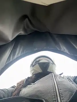 Snapshot of Tayra_Siny chatting on 03.14.25 Tayra Siny online show from 03.14.25