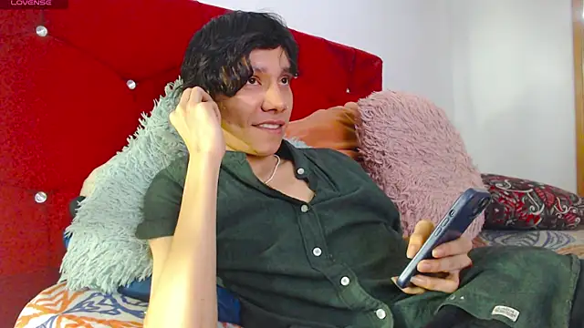 LAICK 01 online show from 04.20.26