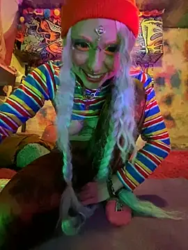 Snapshot of BABYUNICORN chatting on 12.20.24 BABYUNICORN online show from 12.20.24