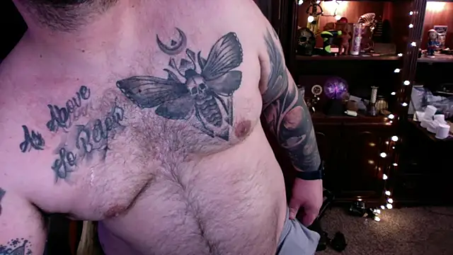 Snapshot of BeardedBear999 chatting on 01.20.25 BeardedBear999 online show from 01.20.25