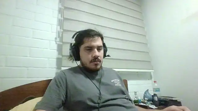 hung weeb online show from 04.01.26