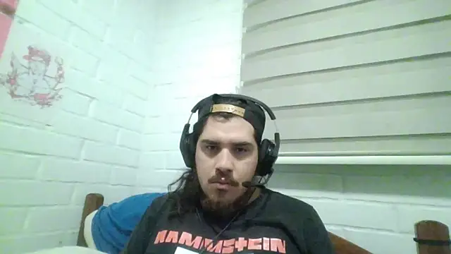 hung weeb online show from 04.20.26